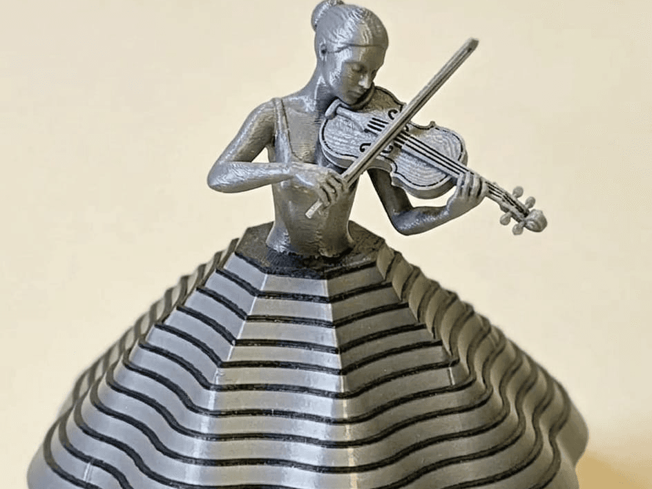 Dancing Violinist